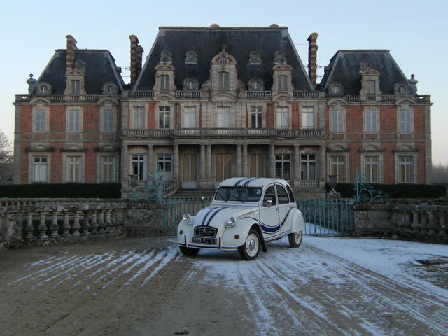 (20) - Chateau de Lonrai, janvier 2009. Magnifique photo, merci Olivier.